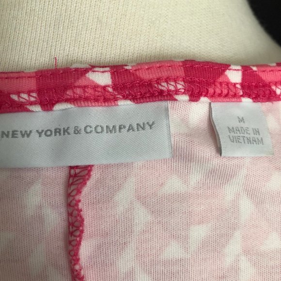 NY&Co. Pink Geometric  Knit Dress - Picture 3 of 8